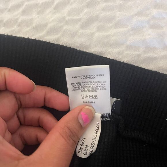 Express Women's High Waisted Ribbed Cozy Knit Pull On Wide Leg Pant Size M - Picture 9 of 9